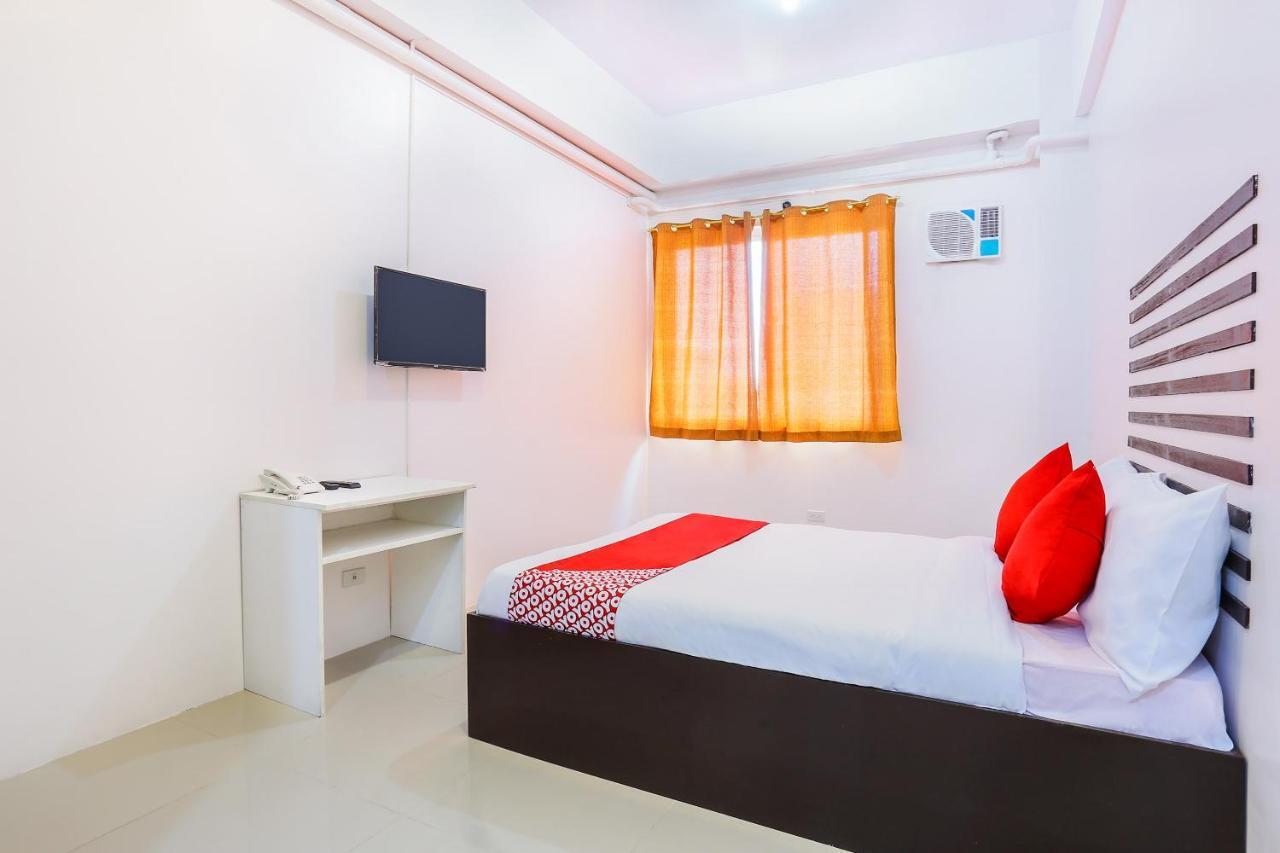 מנילה Oyo 505 Jardin Suites מראה חיצוני תמונה