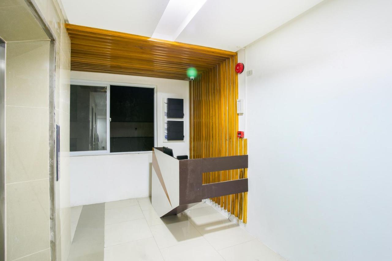 מנילה Oyo 505 Jardin Suites מראה חיצוני תמונה